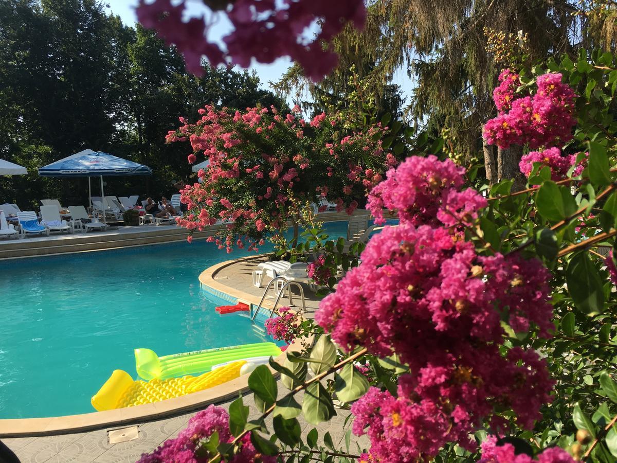 Park Hotel Briz Zlatni pjasătsi Eksteriør bilde